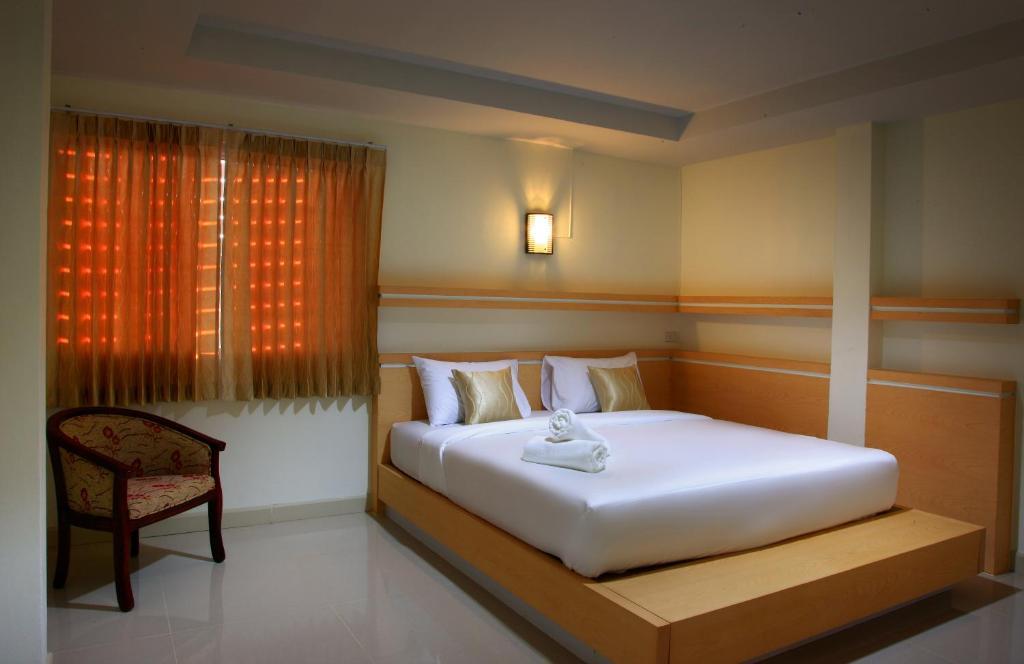 Baan Sanpoom Hotel Фитсанулок Стая снимка
